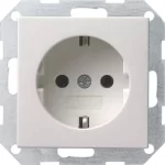 Gira-Schuko-Steckdose-System55-reinweiß-glänzend-018803