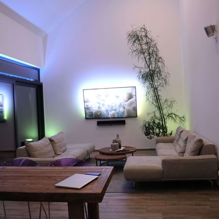 Beleuchtung hinter dem Fernseher
